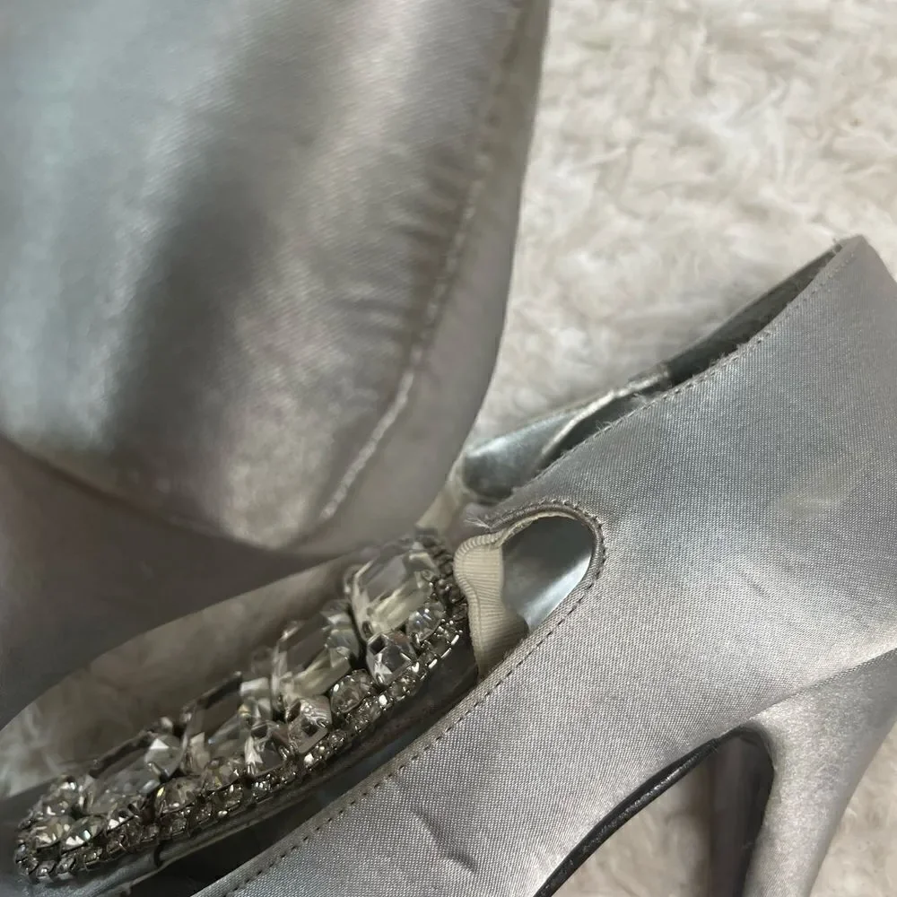 Lauren Jones gray SatinTStrap peep toe platform heels crystal beads accent SZ8.5